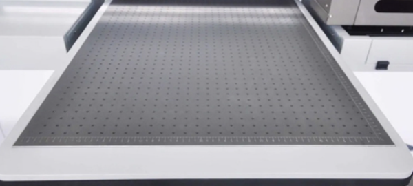 High-precision suction platform
